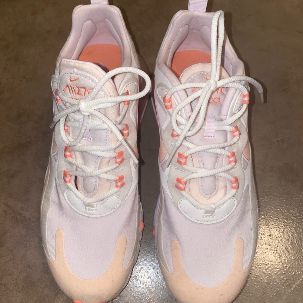 Nike Air Max 270